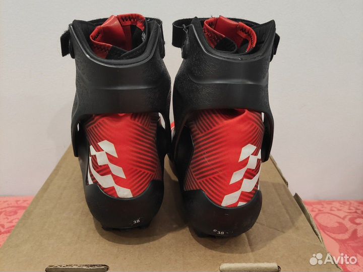 Лыжные ботинки alpina коньковые