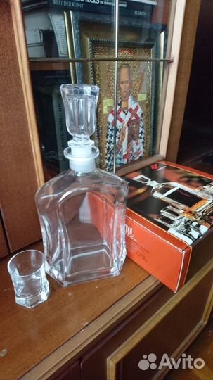 Графин и 6 рюмок