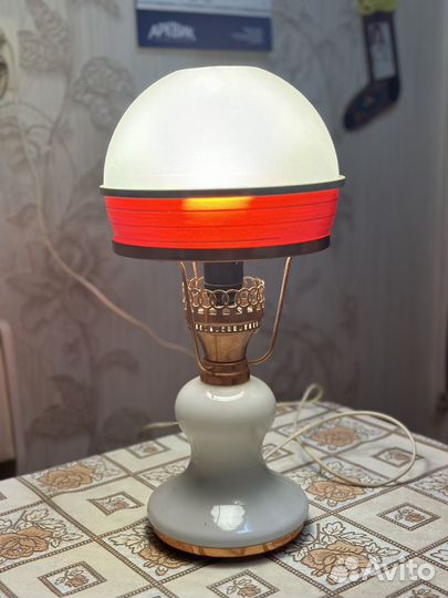 Настольная лампа 