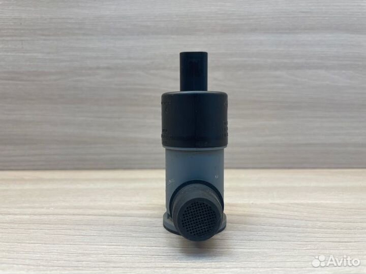 Насос стеклоомывателя Renault Logan