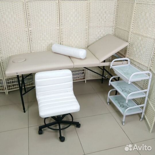 Массажный стол
