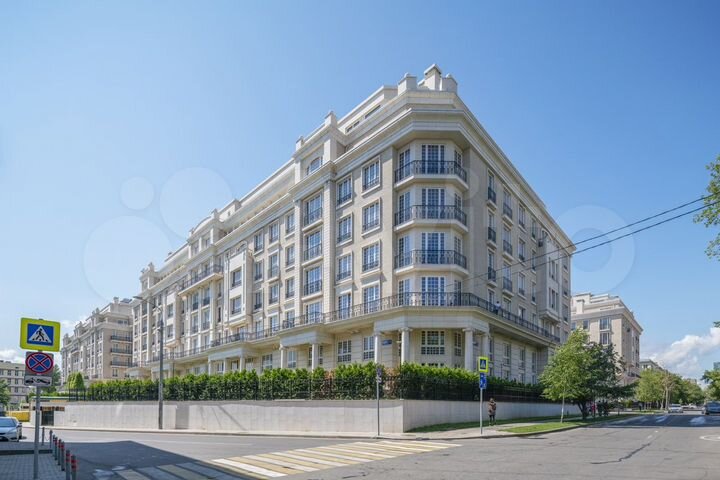 6-к. квартира, 493 м², 1/7 эт.