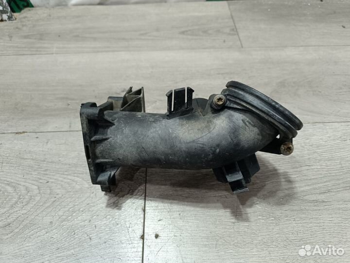 Патрубок + датчик для 1.4 BMY Volkswagen Touran