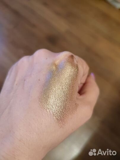 Кремовые тени Charlotte Tilbury