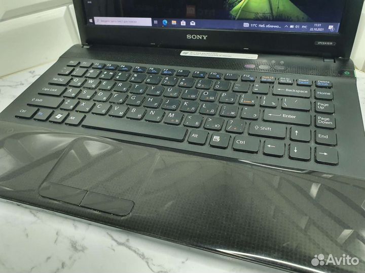 Ноутбук sony vaio i3