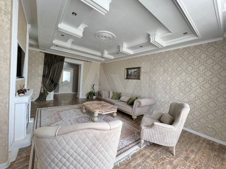 3-к. квартира, 115 м², 5/5 эт.