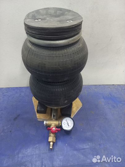 Домкрат пневматический