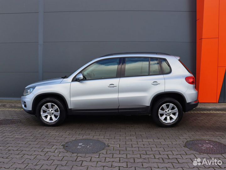 Volkswagen Tiguan 2.0 AT, 2011, 242 860 км