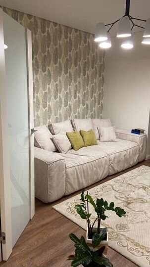 2-к. квартира, 57 м², 4/9 эт.