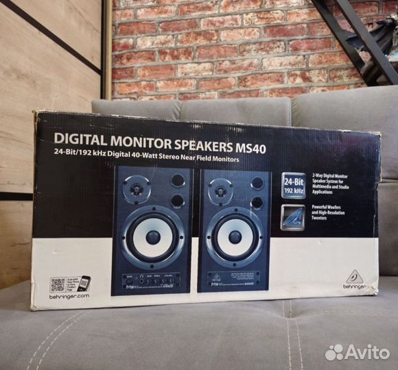 Студийные мониторы Behringer MS 40