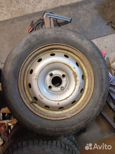 Зимняя резина r15 на дисках Dunlup