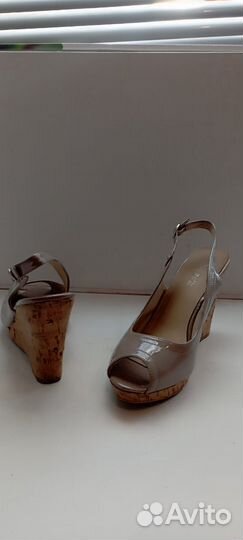 Босоножки женские 39 размер на танкетке пробка