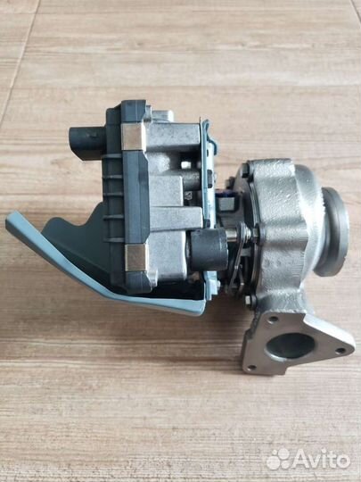 Турбина Mercedes W220 / W463 / W163 правая