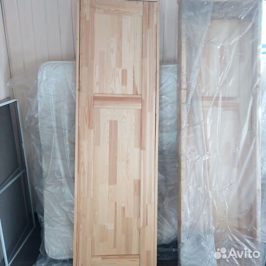 Дверь деревянная