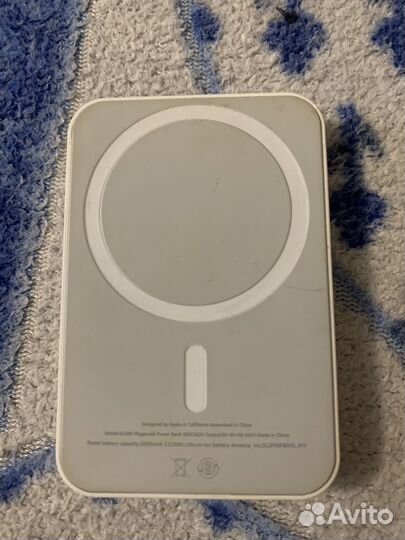 Повербанк MagSafe