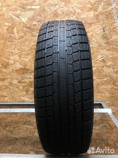 Yokohama Ice Guard IG20 215/60 R17