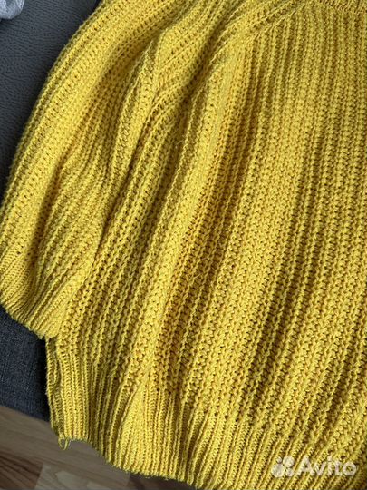 Свитер вязаный