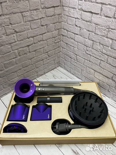 Фен Dyson Supersonic