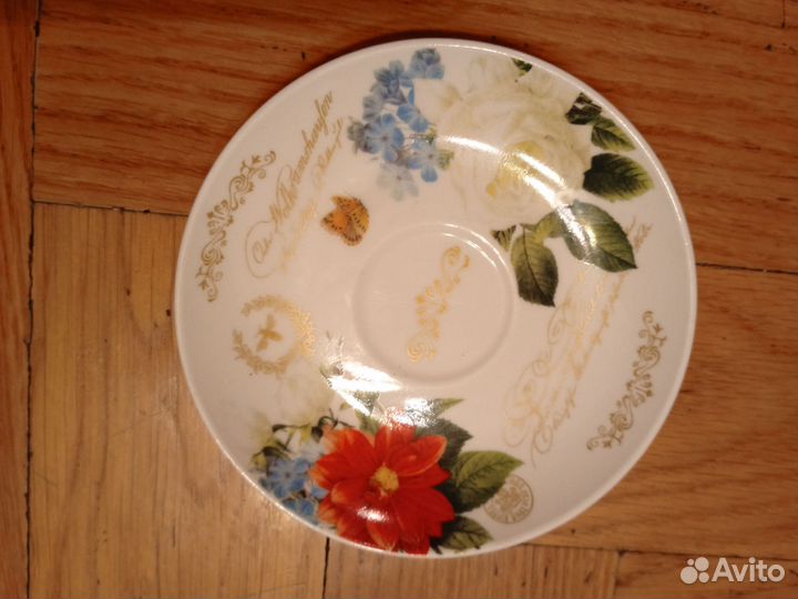 Кофейная чашка.Тарелочки костяной фарфор Италия