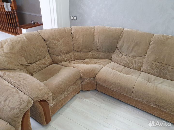 Угловой диван с креслом бу