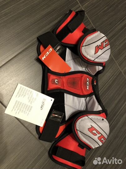 Нагрудник CCM