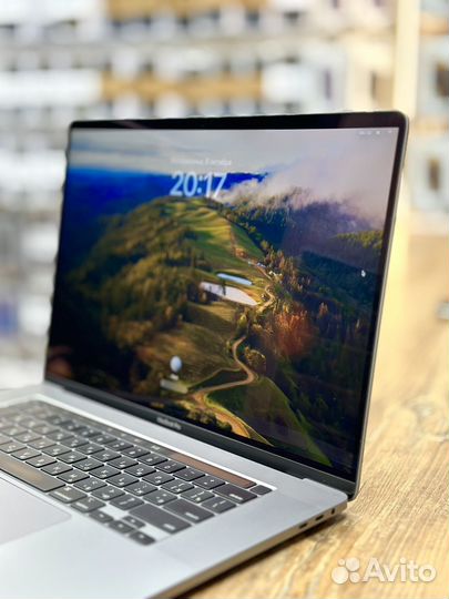 Apple MacBook Pro 16