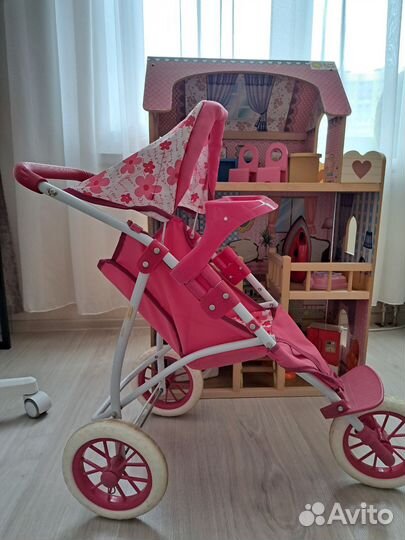 Игрушечная коляска для кукол