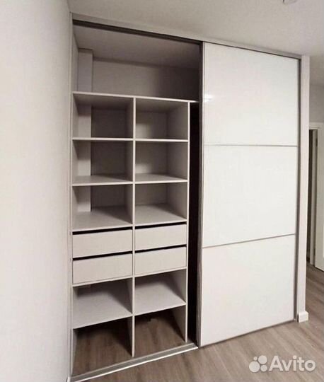 Шкаф-купе/ Шкаф IKEA