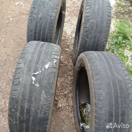 Viatti Strada Asimmetrico 215/55 R17