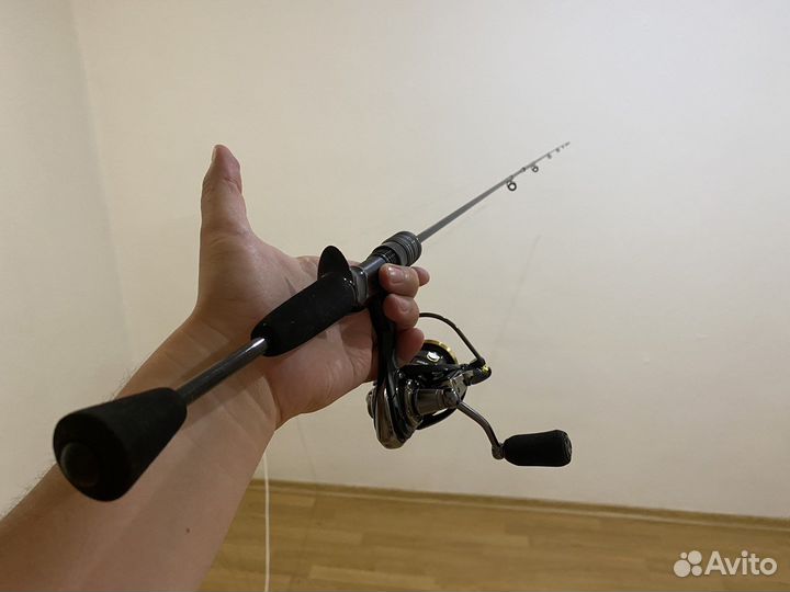 Спиннинг ультралайт с катушкой