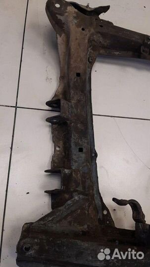 Балка подмоторная Renault Clio