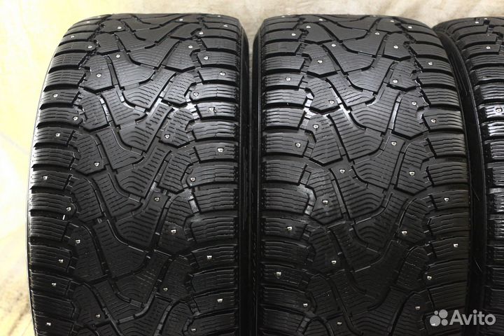 Pirelli Ice Zero 275/40 R20 и 315/35 R20 110T