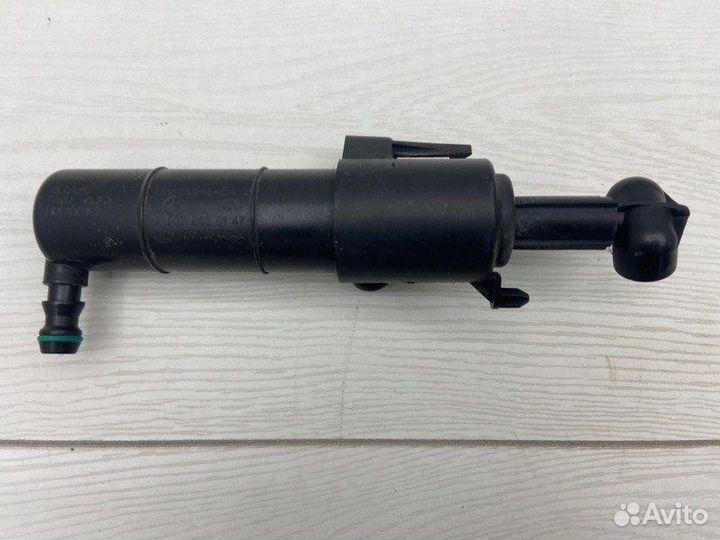 Фароомыватель левый Mercedes E-Class C207 651.911