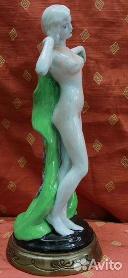 Обнаженная танцовщица. Арт-деко Goldscheider стиль