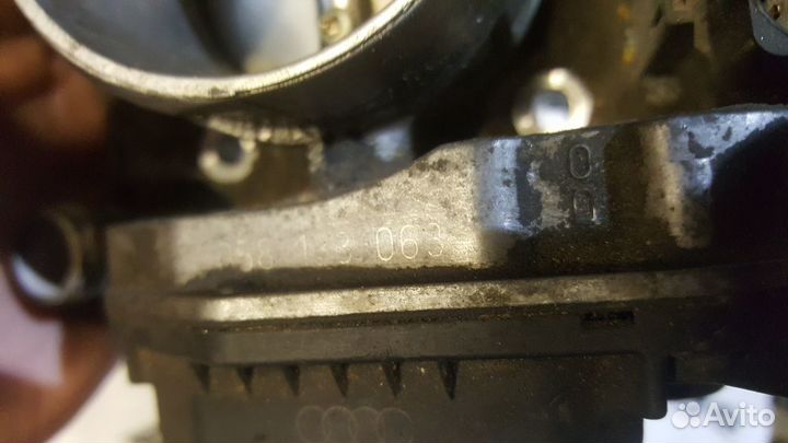 Дроссельная заслонка audi a4 b5 AHL ADP passat b5