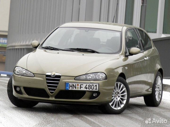 Стекло лобовое Alfa Romeo 147 3/5D HB 2000-10
