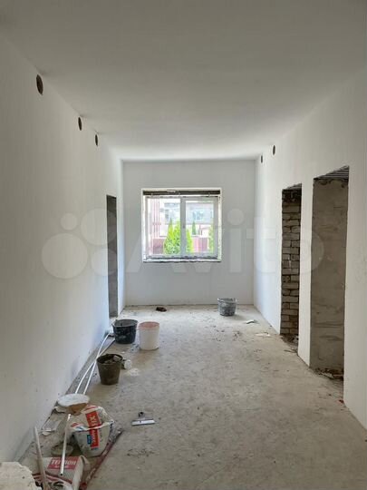 Нежилое здание в аренду, 590 м²