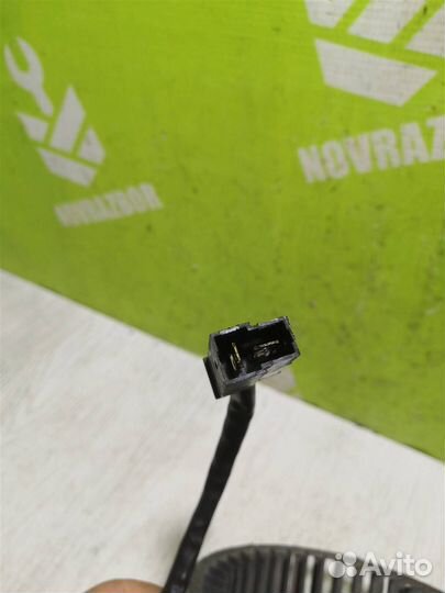 Моторчик печки Ауди 80 90 Б3