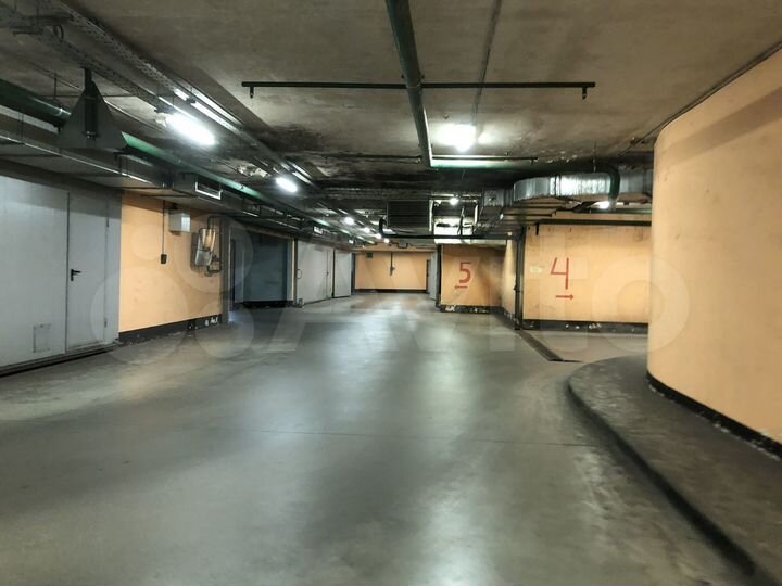 Машиноместо, 14 м²