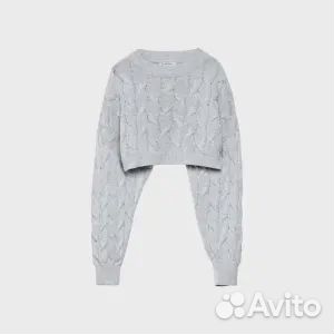 Укороченный свитер вязки косами Stradivarius