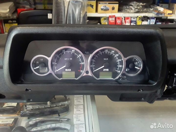 Панель приборов,торпедо Ваз 21214 Нива