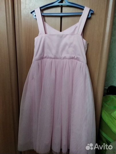 Продаю платье для девочки