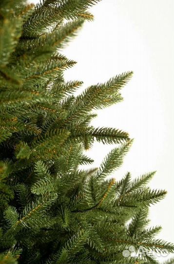 Елка искусственная