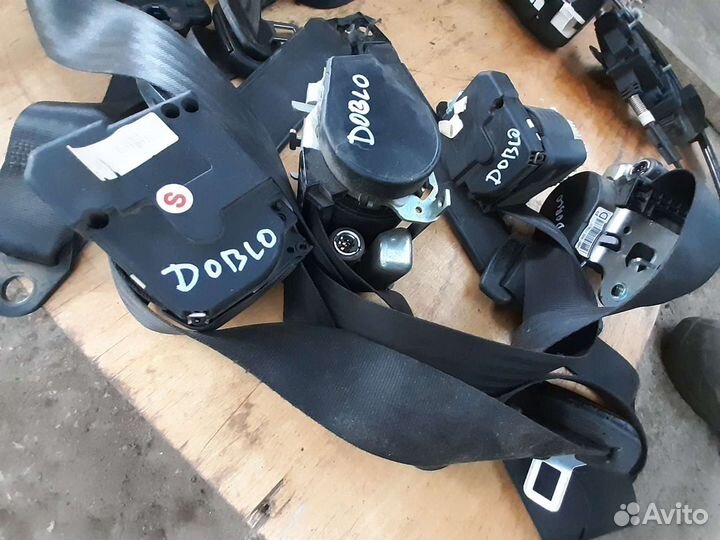 Ремни безопасности Fiat Doblo 2012