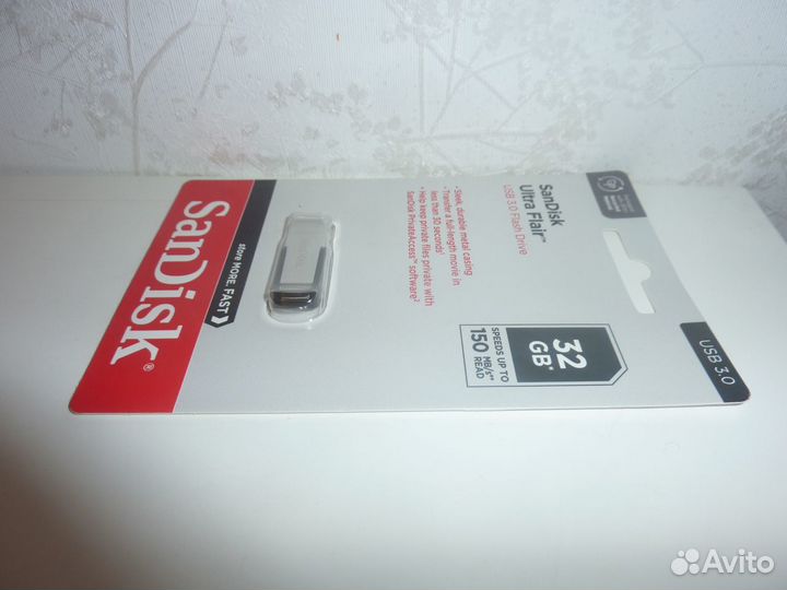 Флеш-накопитель SanDisk Ultra Flair USB 3.0 32GB