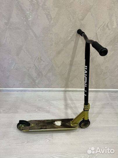 Трюковой самокат