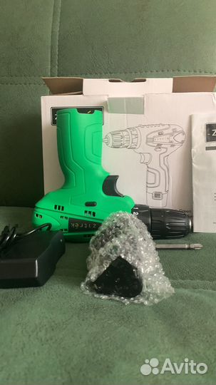 Аккумуляторная дрель,шуруповерт)