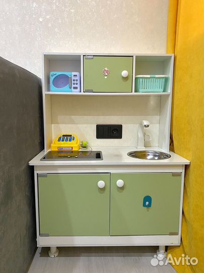 Детская деревянная кухня