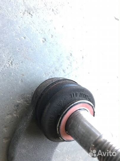 Рулевая тяга с наконечником передняя левая