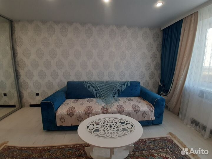 Шаль вязанная